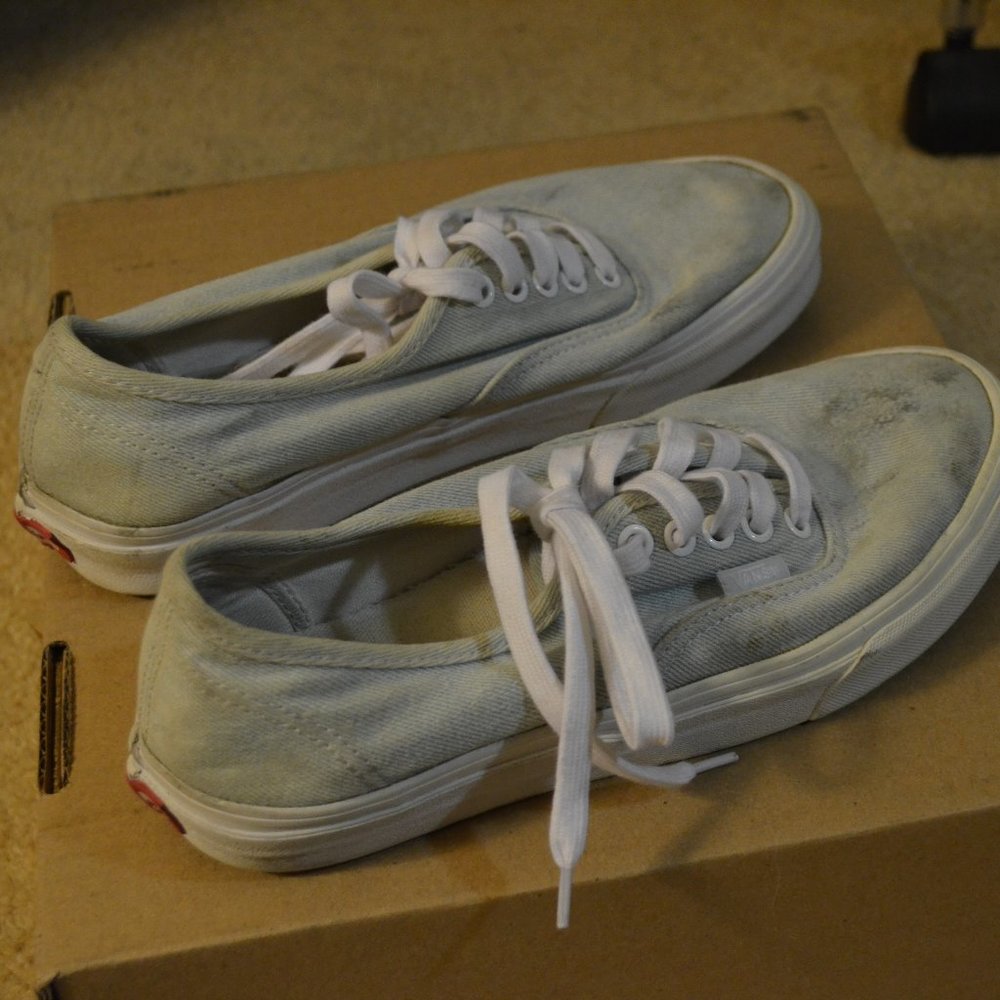 Unisex Vans Light Denim Sneakers